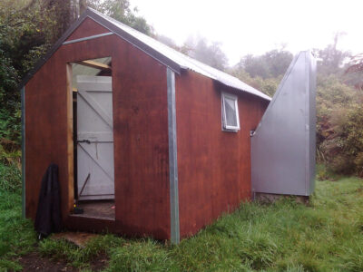 Hurunui-Hut.jpg